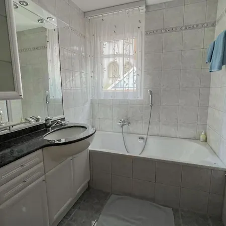 Chateau Appartement-fewo 4-bettwohnung Alphubel A 33 By Interhome