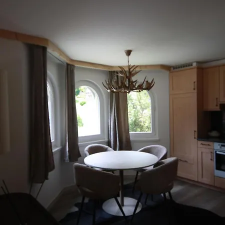 Chateau Appartement-fewo 4-bettwohnung Alphubel A 33 By Interhome Apartment Saas-Fee